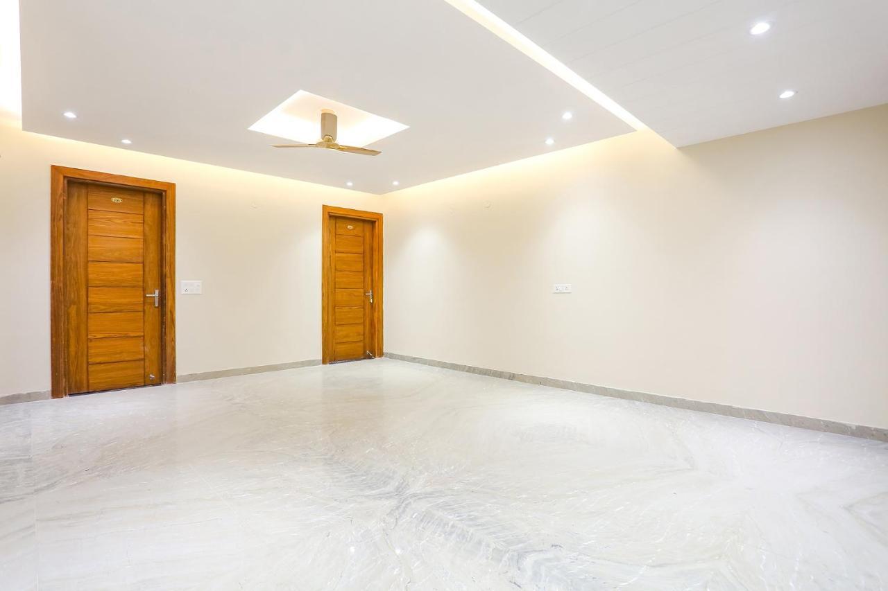 Fabhotel Raahi Retreat Gurgaon Bagian luar foto