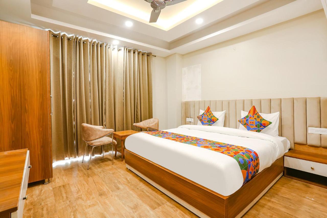 Fabhotel Raahi Retreat Gurgaon Bagian luar foto